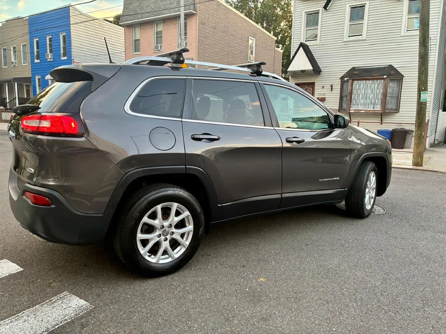2017 Jeep Cherokee Latitude – One Owner image indicator(4)