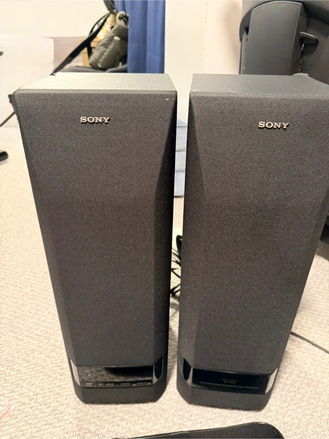 Wow Mabuhay Plus TKR-301mics Karaoke System + Sony Speakers - photo 4