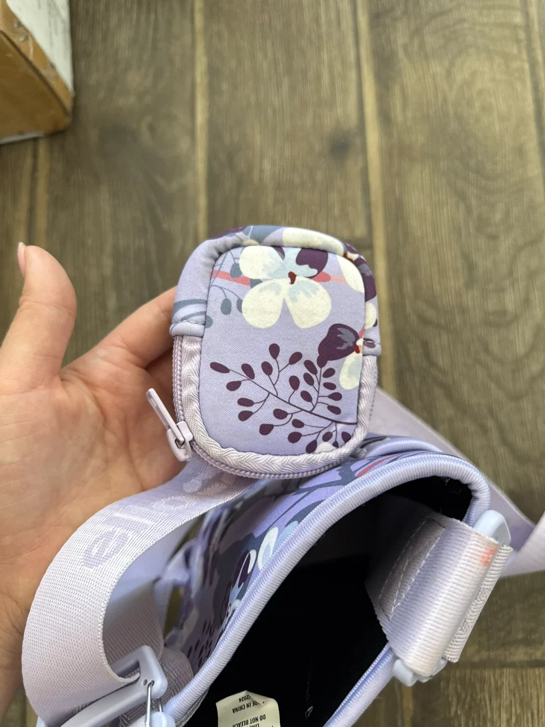 Ello Floral Crossbody Bag image indicator(3)