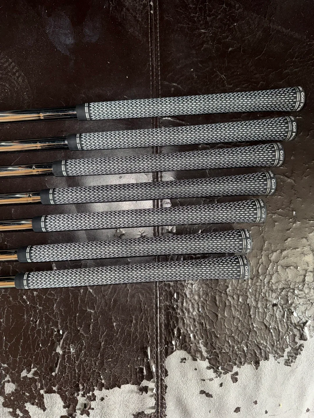 Titleist 718 AP1 Iron Set image indicator(4)