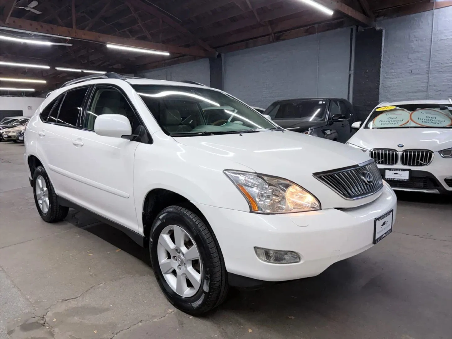 2004 Lexus RX 350 White SUV image indicator(2)