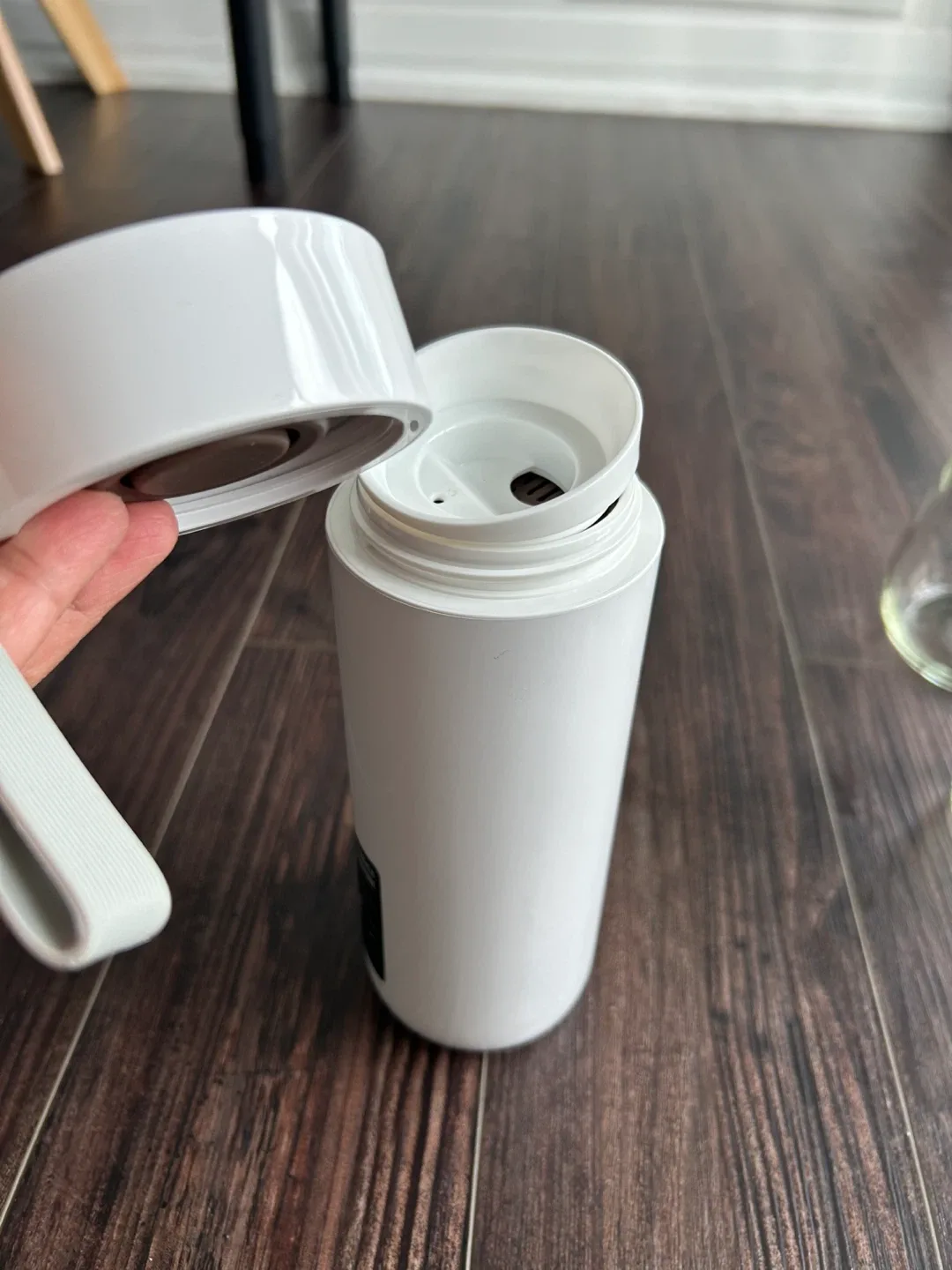 White Never Spill Over flask/thermos image indicator(2)