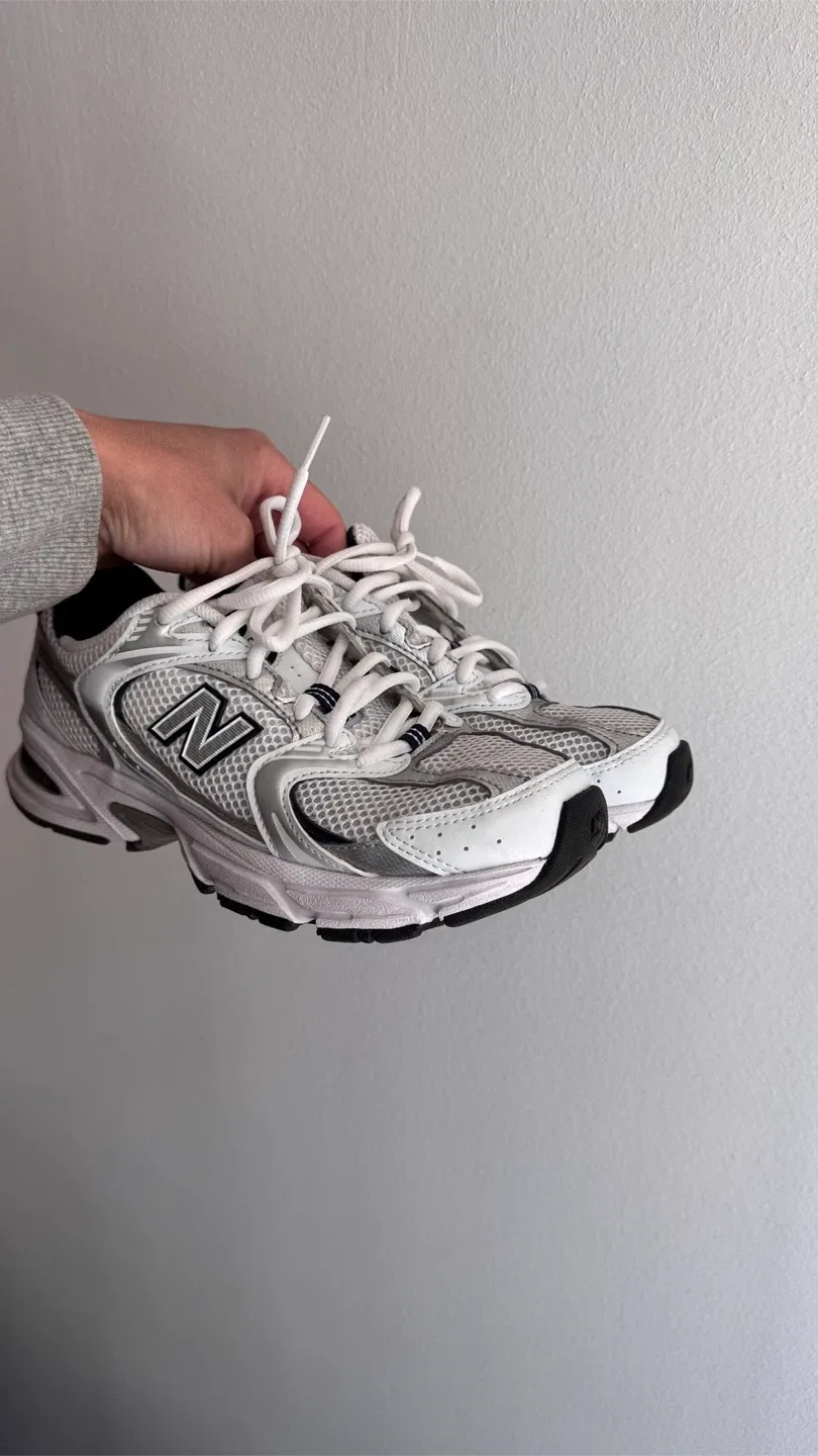 New Balance 530 White/Silver - US Women's 5.5 image indicator(3)