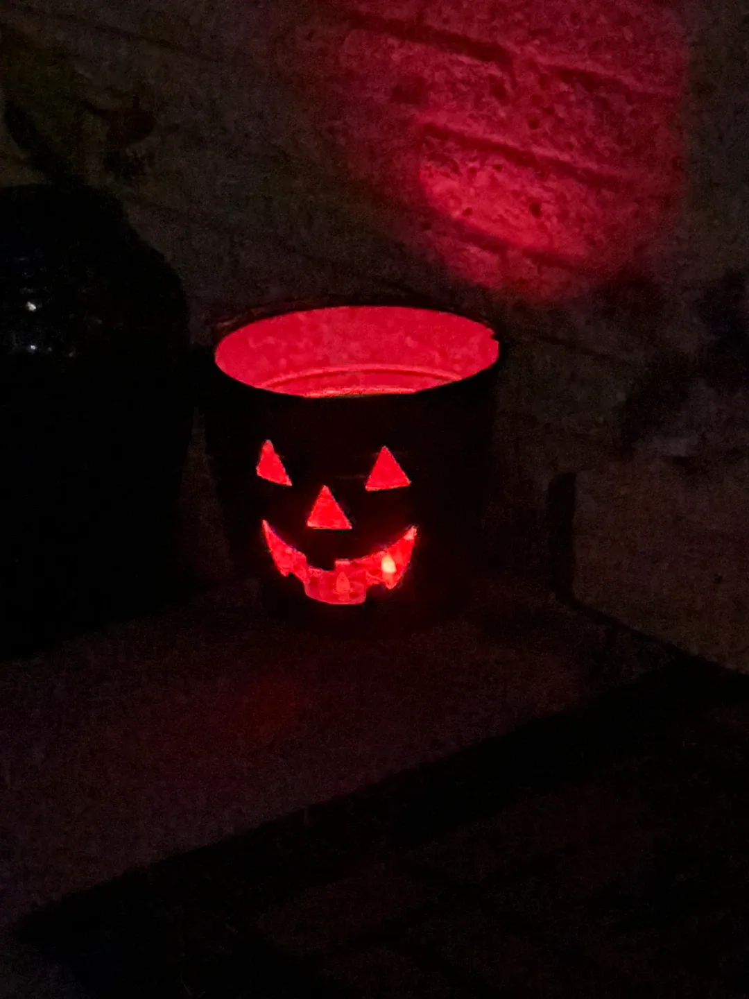 Jack-o'-lantern Basket Candle Holder ( light not included)