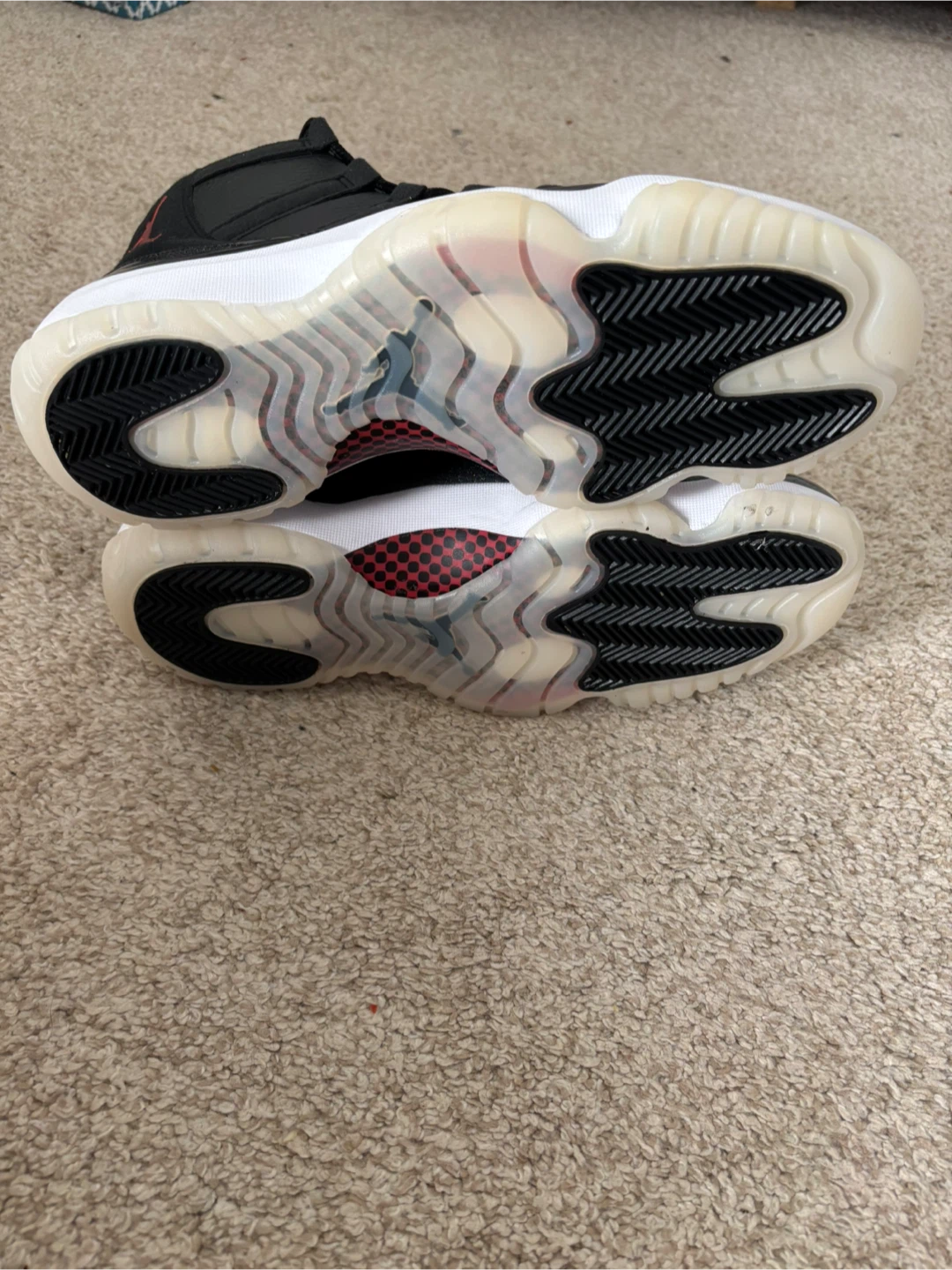 Air Jordan 11 Retro 72-10 - photo 5