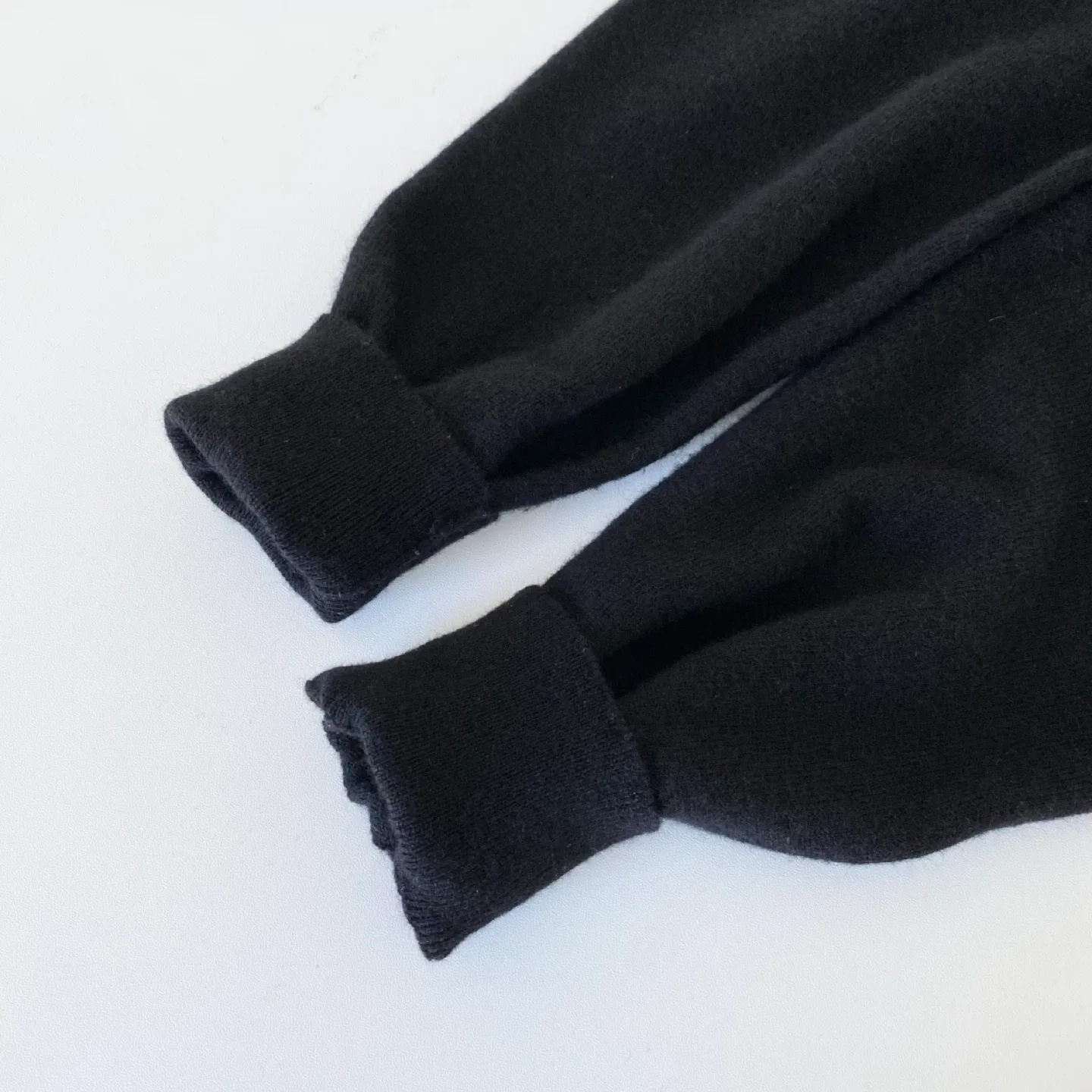 Polo by Ralph Lauren 100% Merino Wool Classic V-Neck Sweater image indicator(6)