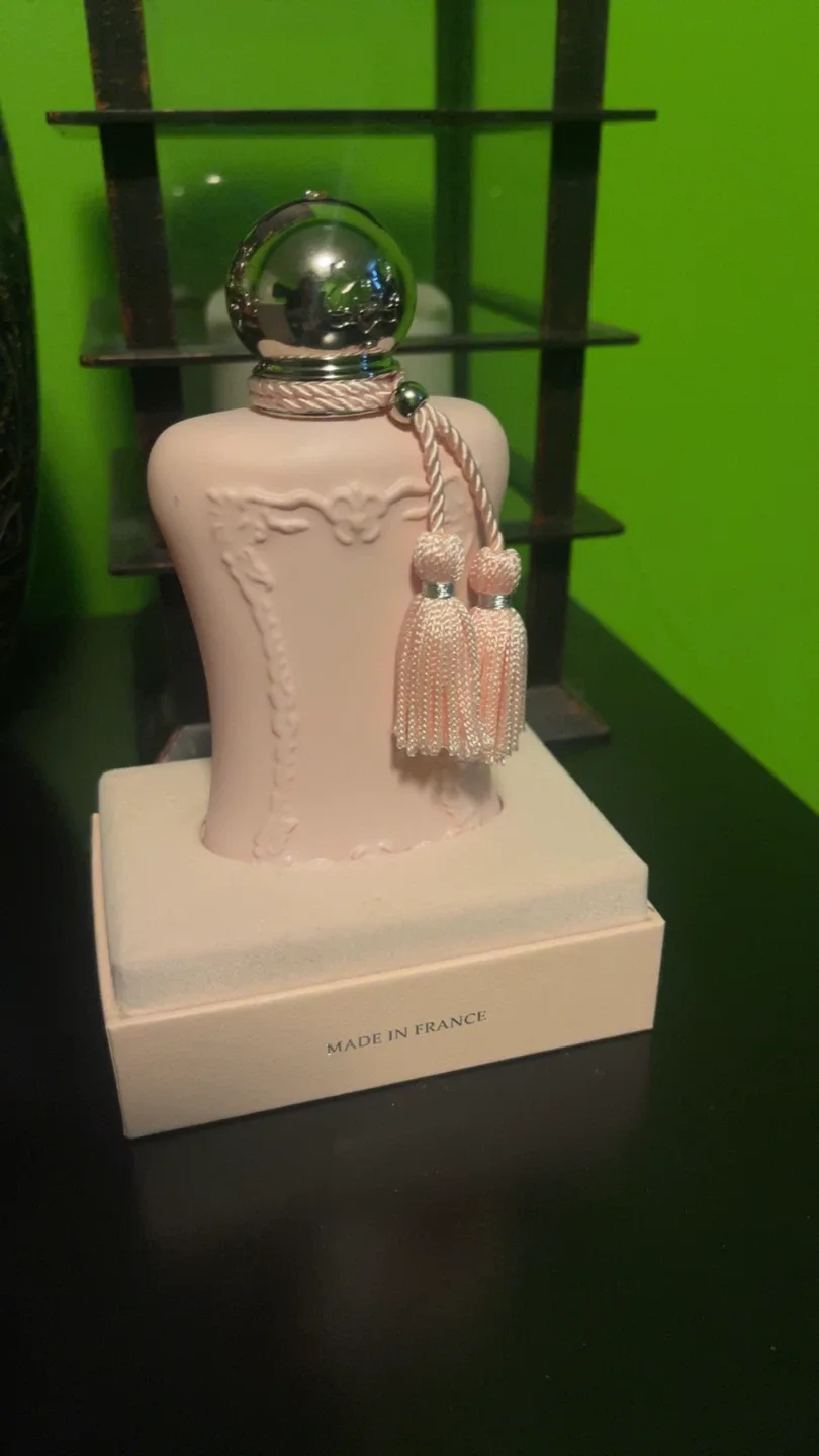 Parfums de Marly Delina Eau de Parfum image indicator(2)