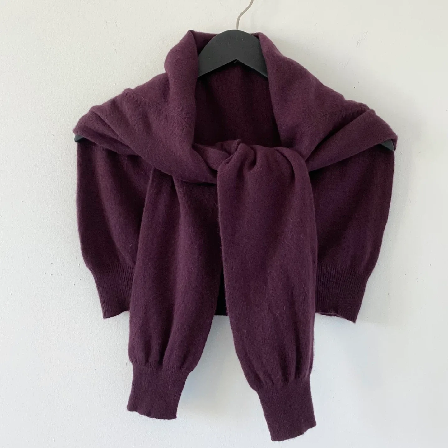 Kenneth Cole 100% Cashmere Classic V-Neck Sweater image indicator(3)