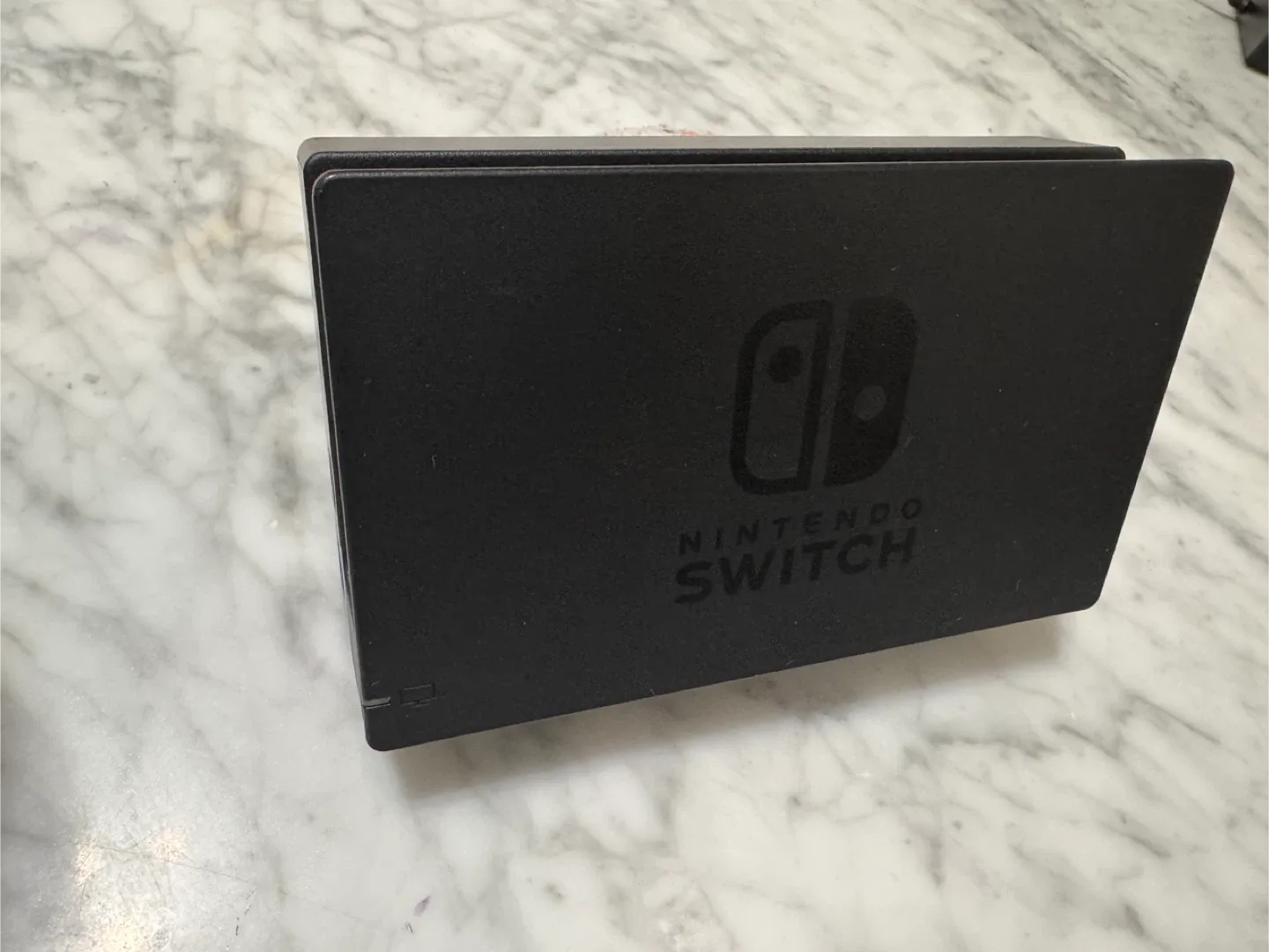 Nintendo Switch OLED Model - White Joy-Cons - Like New! image indicator(3)