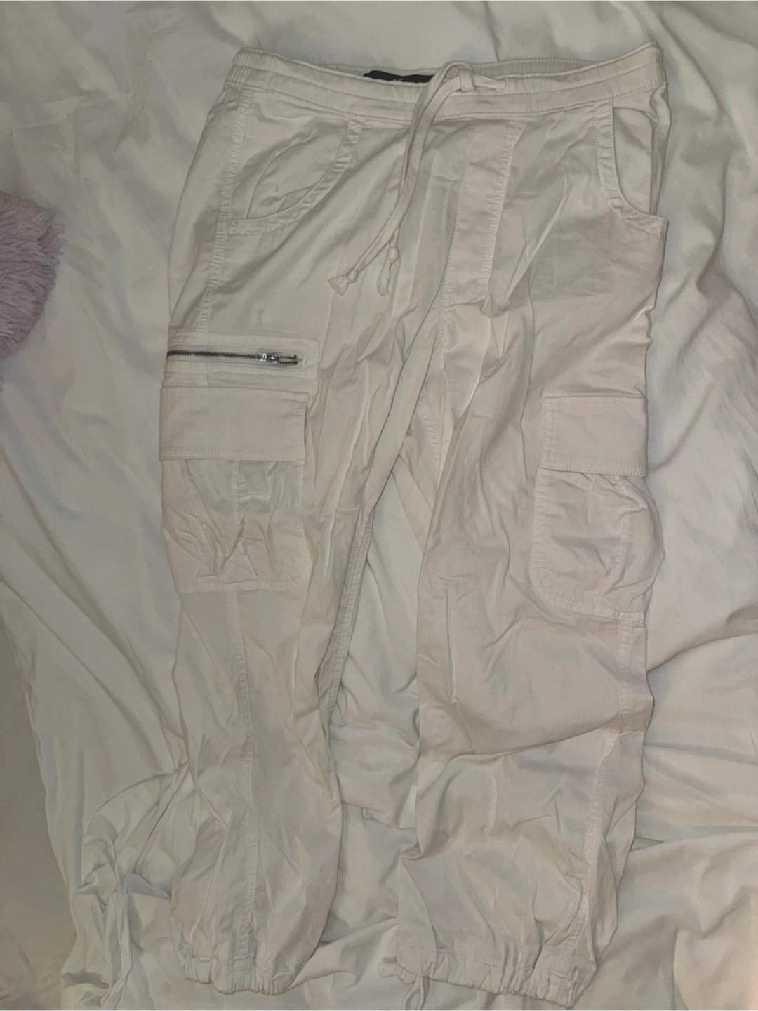 Hollister White Cargo Pants - Size Small - photo 2