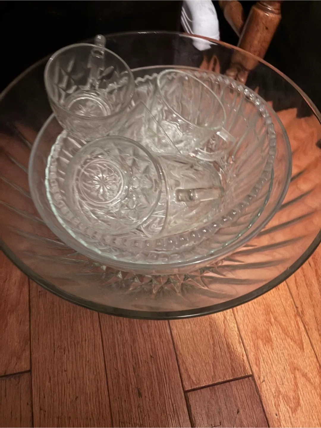 Vintage Punch Bowl Set with Cups image indicator(2)