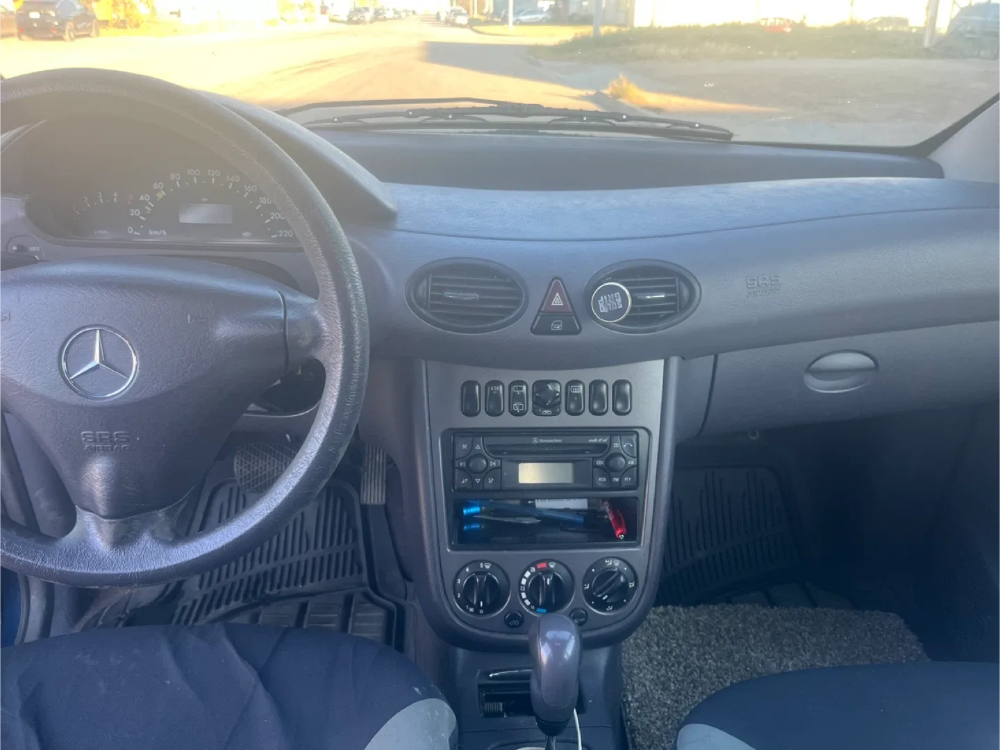 Mercedes-Benz A-Class Blue Hatchback image indicator(4)