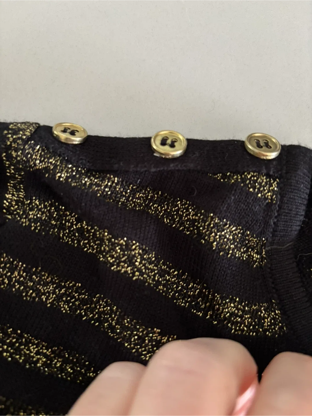 Mango shirt Black & Gold L Top image indicator(2)