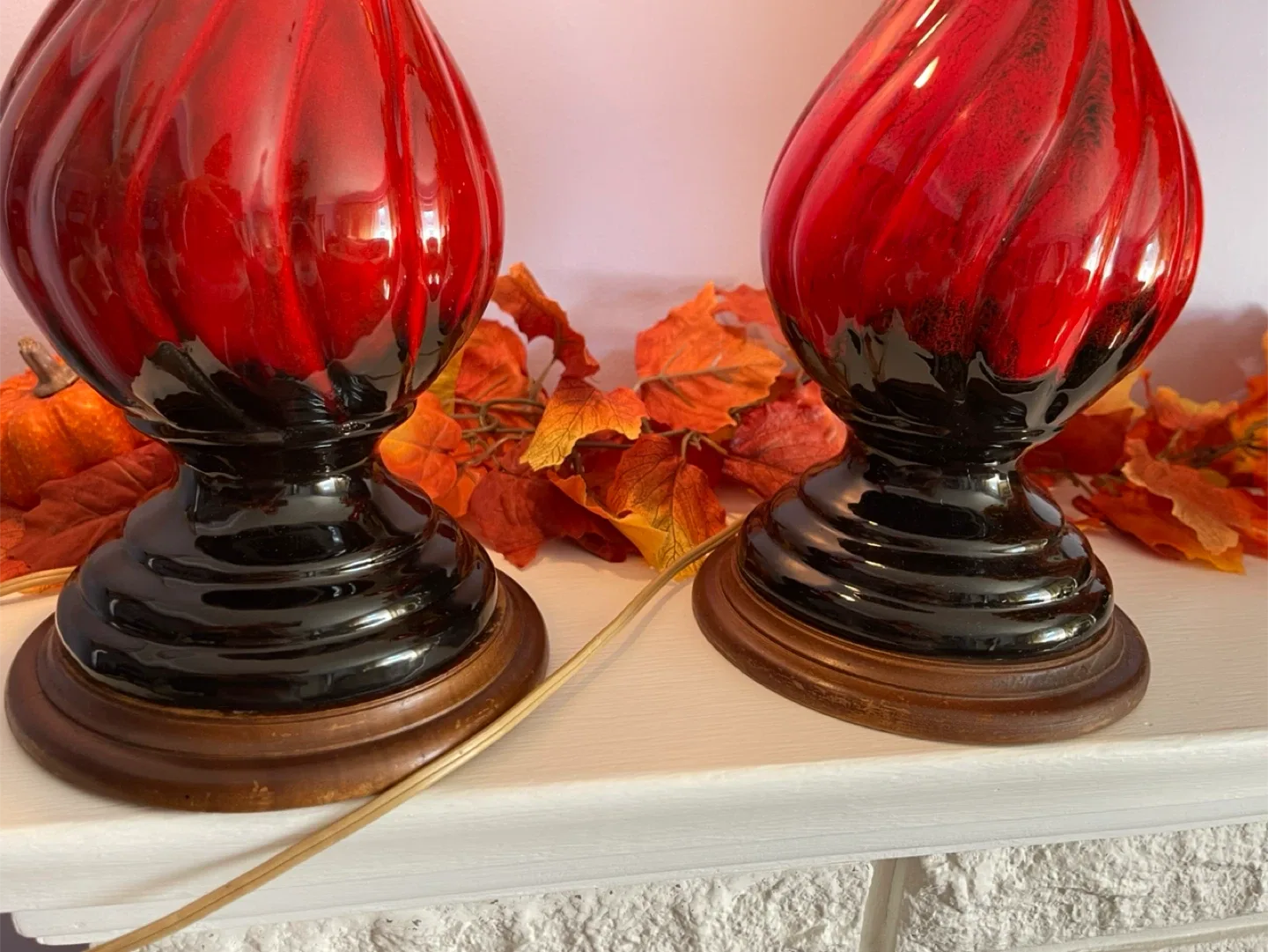 Vintage Red & Black Swirl Table Lamps - Set of 2 image indicator(5)