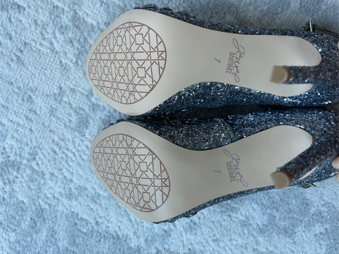 NEW Jewel by Badgley Mischka heels image indicator(5)