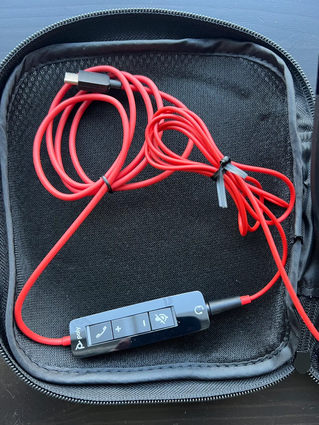 PolyWire 5200 Gamer HeadSet - MOVING OUT SALE ✈️ image indicator(3)