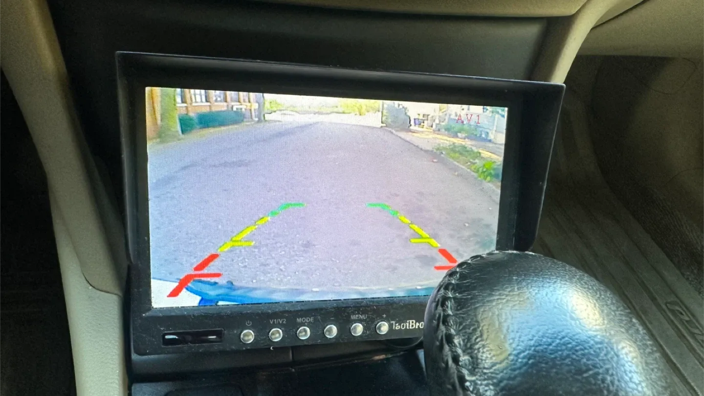 Honda Accord - White Sedan image indicator(8)