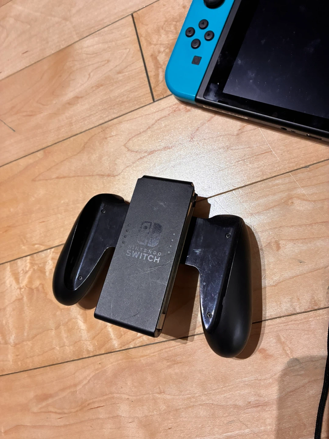 Nintendo Switch Console with Dock & Joy-Con Controllers - photo 5