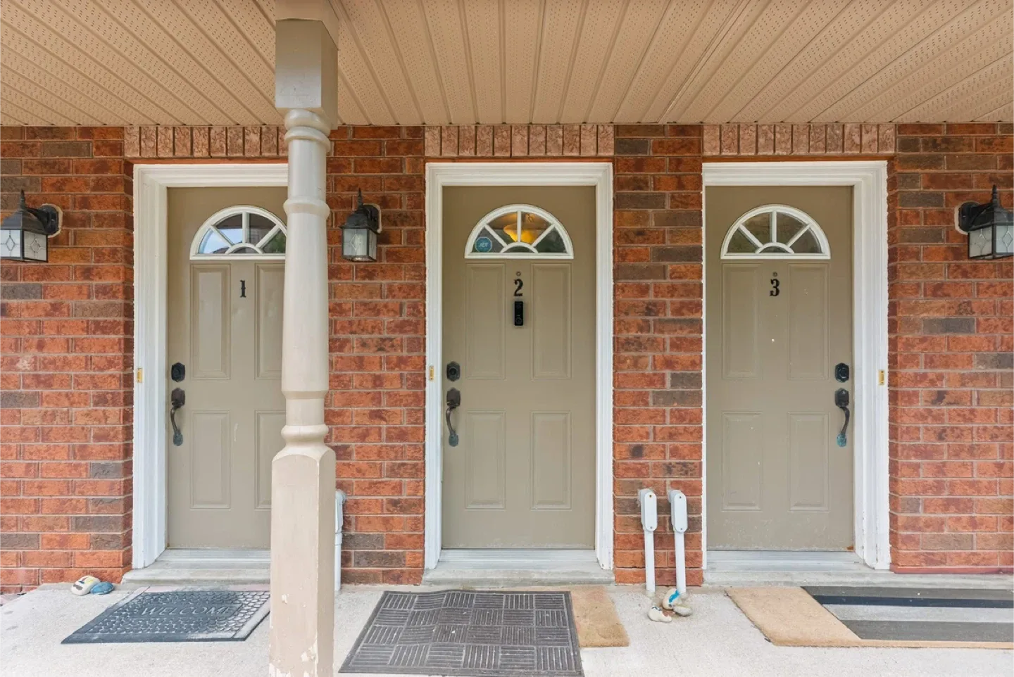 House for Sale (Condo Townhouse- Barrie) image indicator(2)