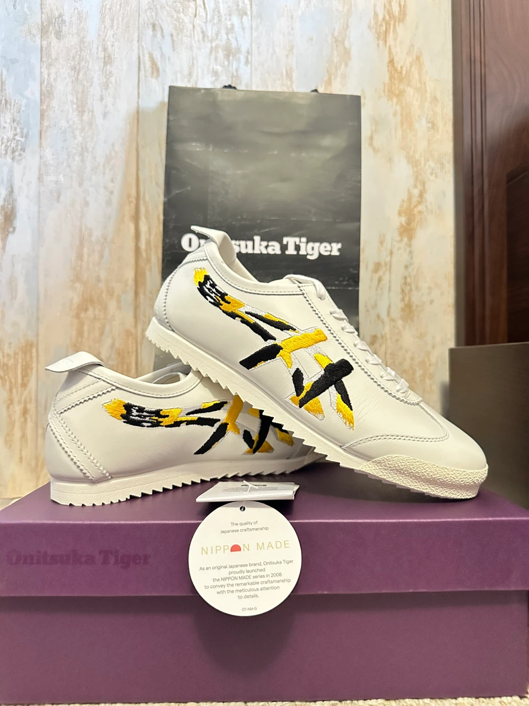 Onitsuka Tiger Mexico 66 Deluxe - Nippon Made! Size 7 Women’s