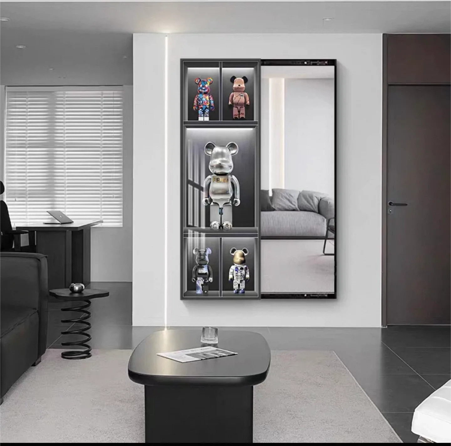 BEARBRICK Display Sliding Mirror image indicator(3)