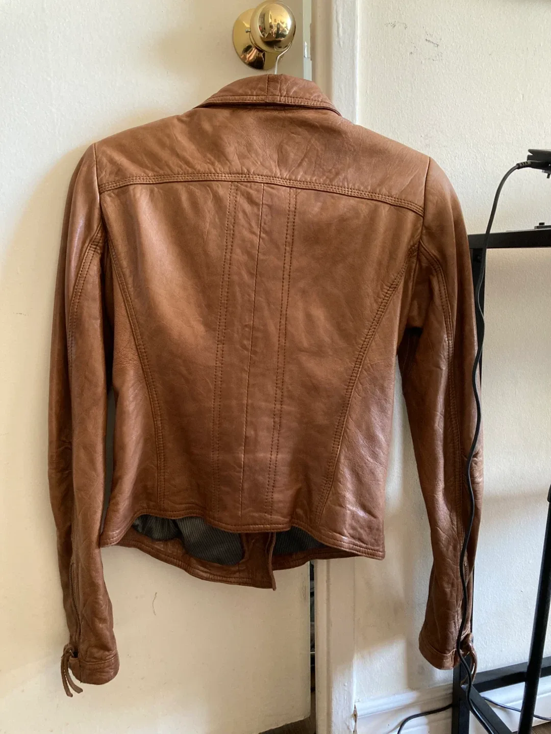 Danier Brown Leather Jacket Size 3XS image indicator(3)