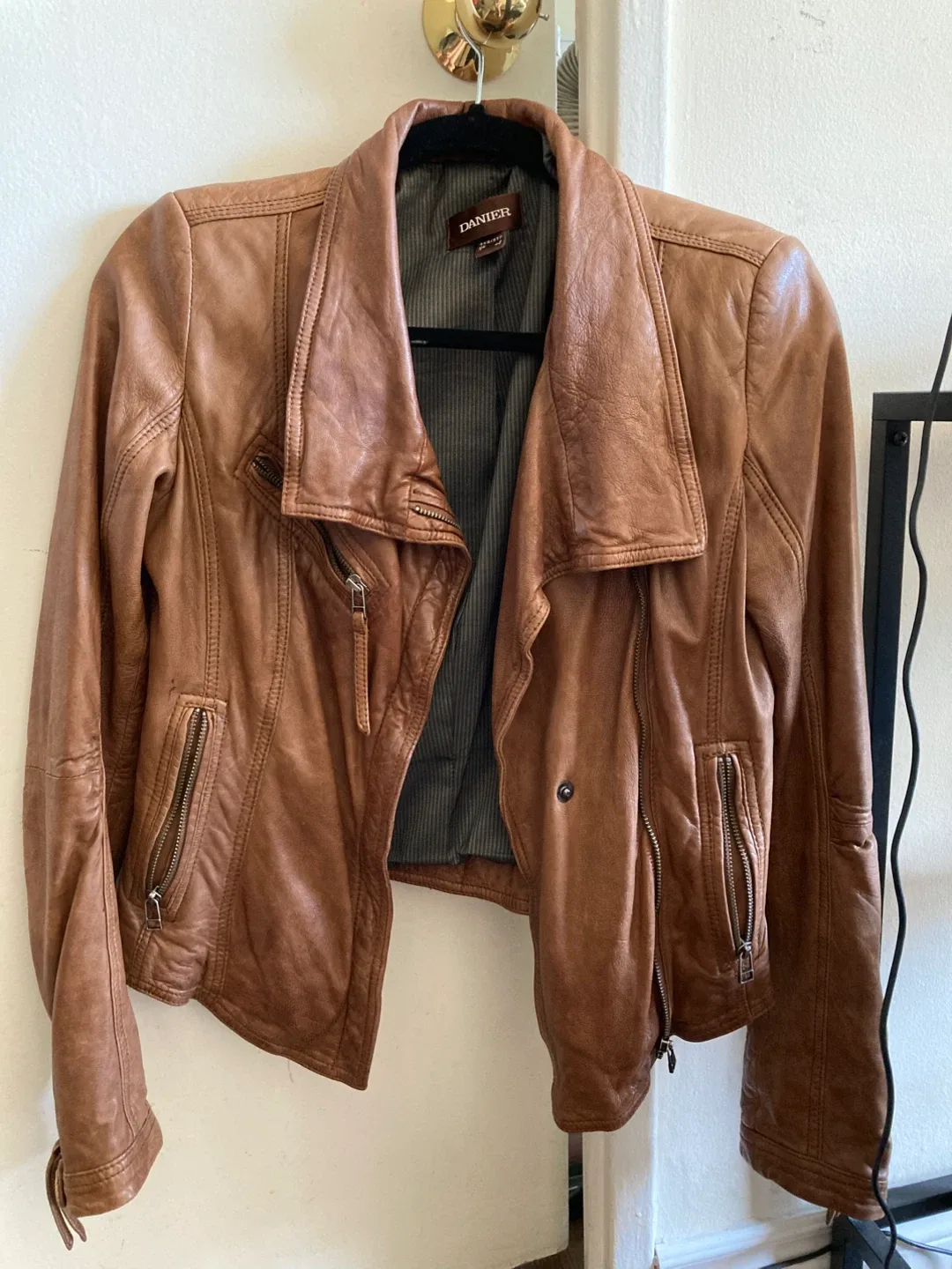 Danier Brown Leather Jacket Size 3XS image indicator(2)