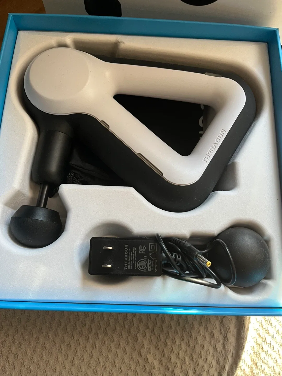 Theragun Liv Percussive Therapy  Device - New! image indicator(3)