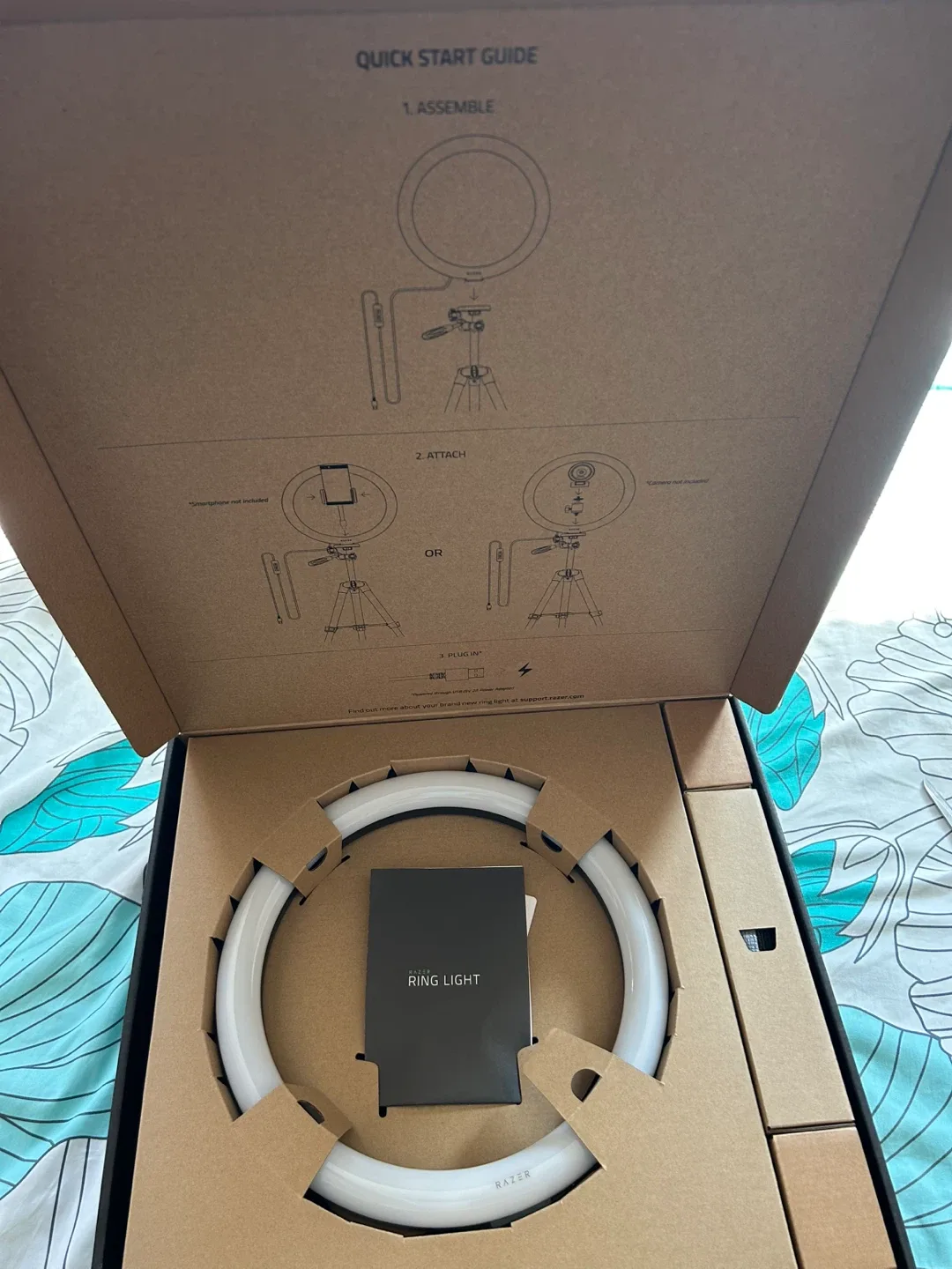 New Razer Ring Light 12" USB LED for Streaming image indicator(2)