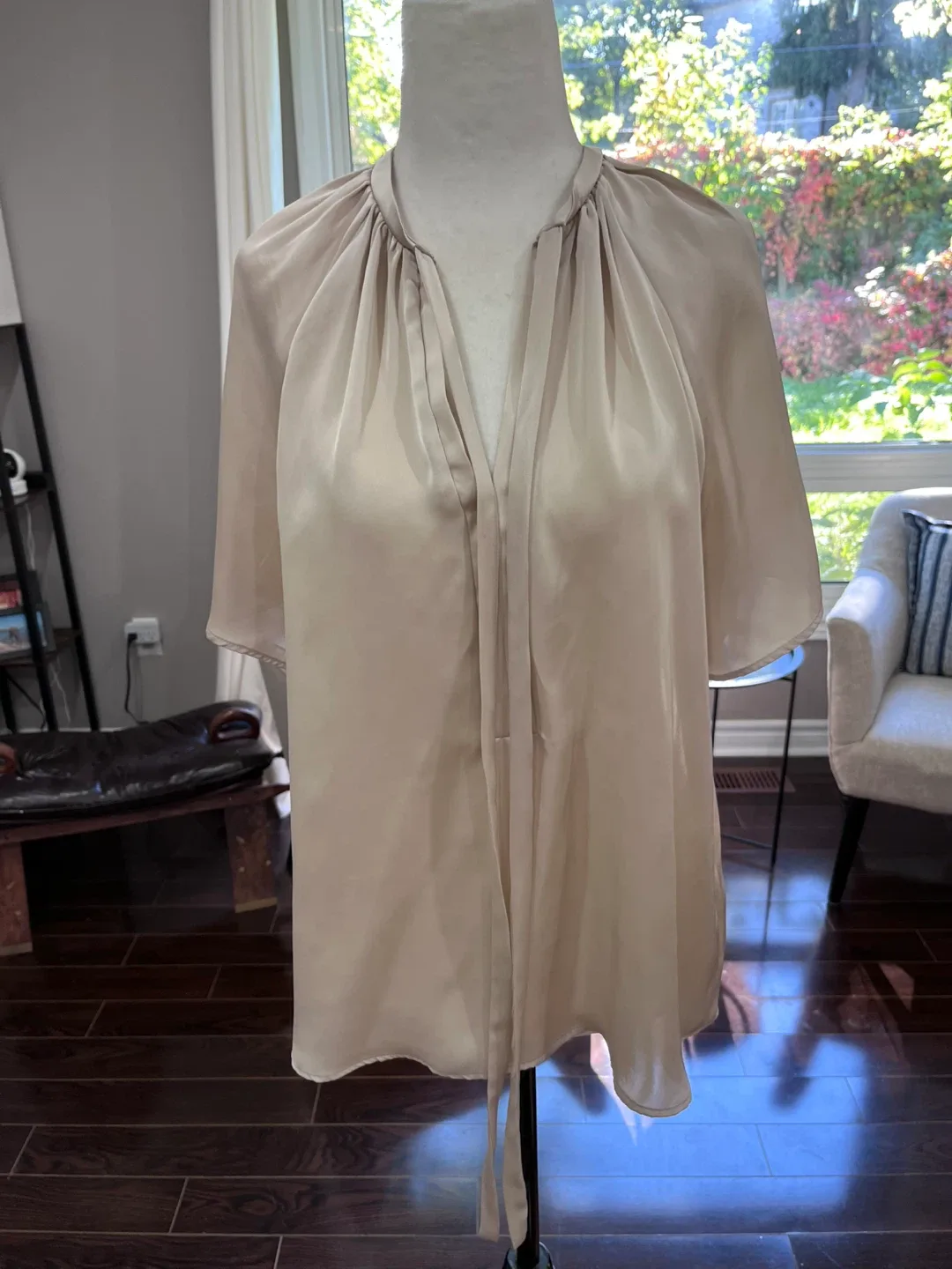 H&M Beige Blouse - Size XS image indicator(2)