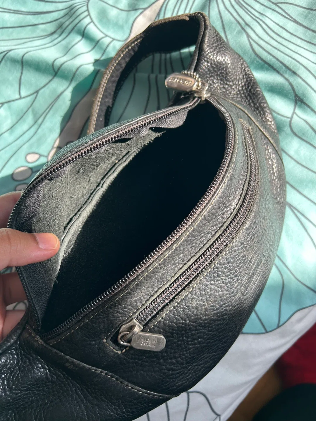 Roots Black Leather Belt Bag image indicator(2)