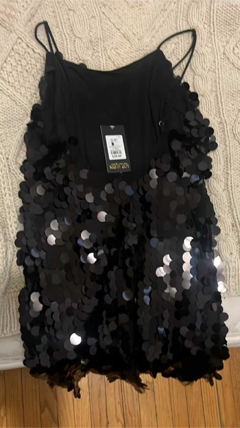 Urban Heritage Night Out Black Sequin Top - Size S - photo 4