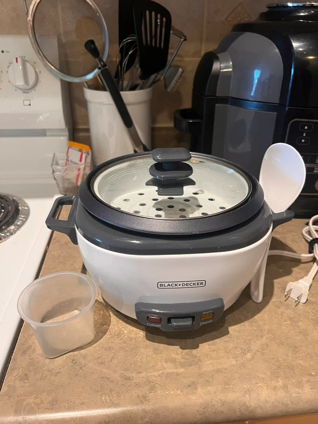 Black+Decker Rice Cooker thumbnail