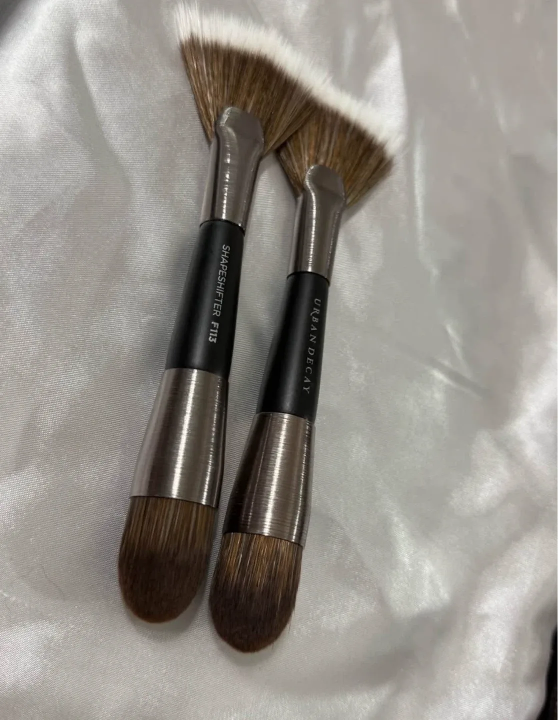 Urban Decay Shapeshifter Duo Ended Brushes image indicator(2)