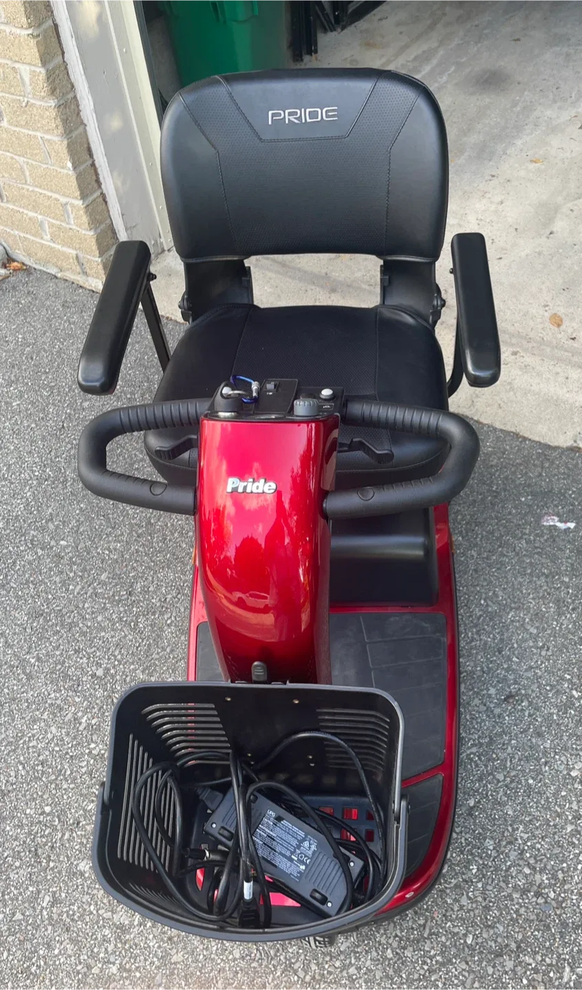 Pride 3-Wheeler image indicator(4)