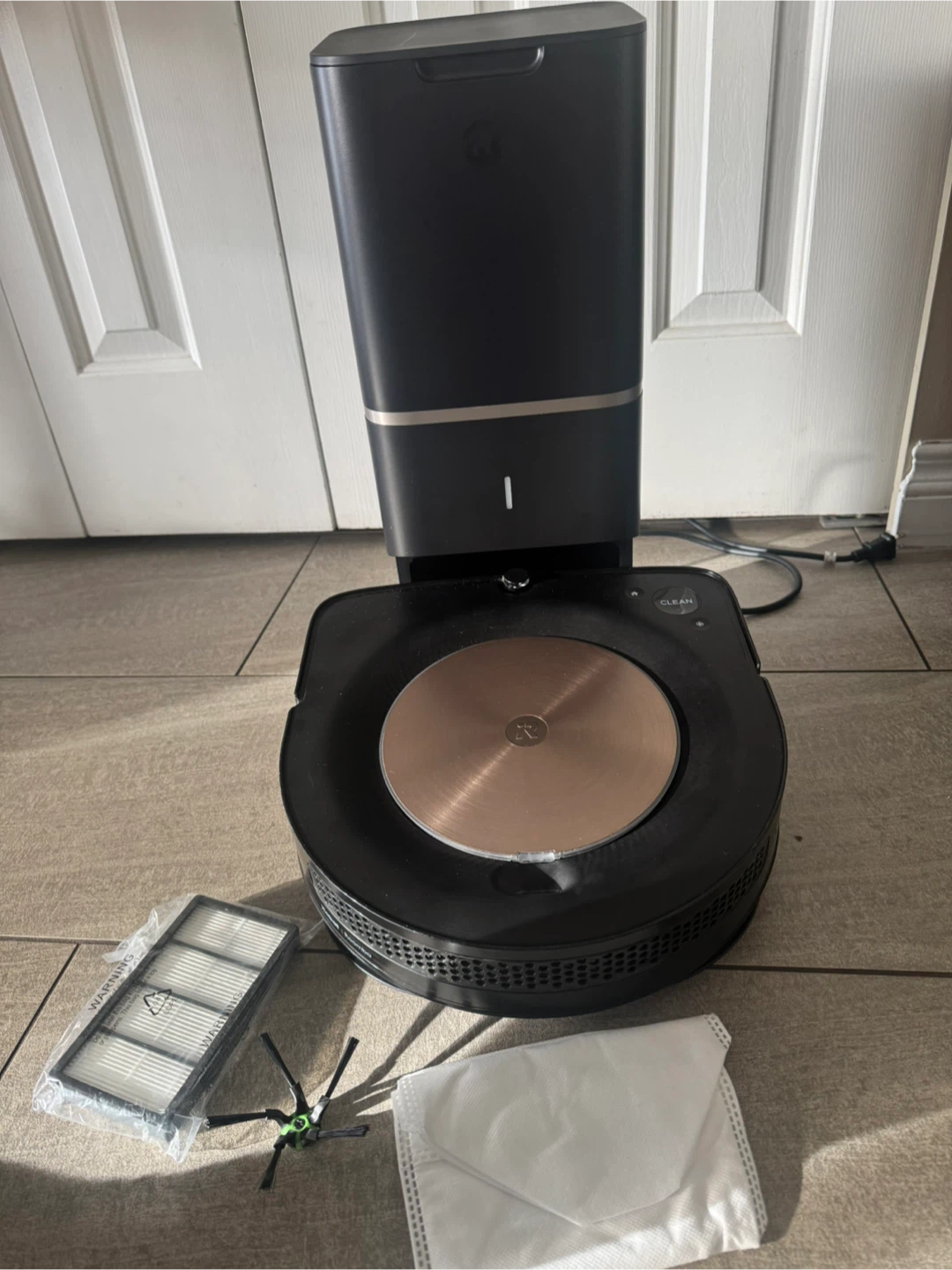 iRobot Roomba s9+ Robot Vacuum self emptying
