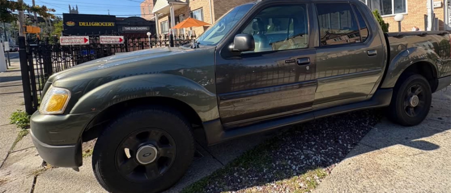 Ford f 150 sports track