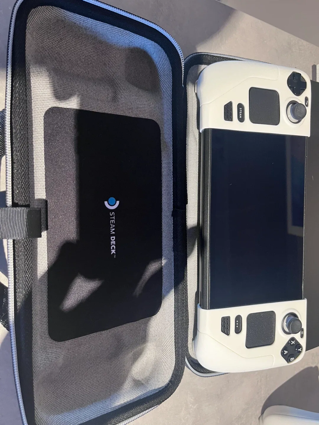 Steam Deck 512GB + Offical Dock image indicator(4)