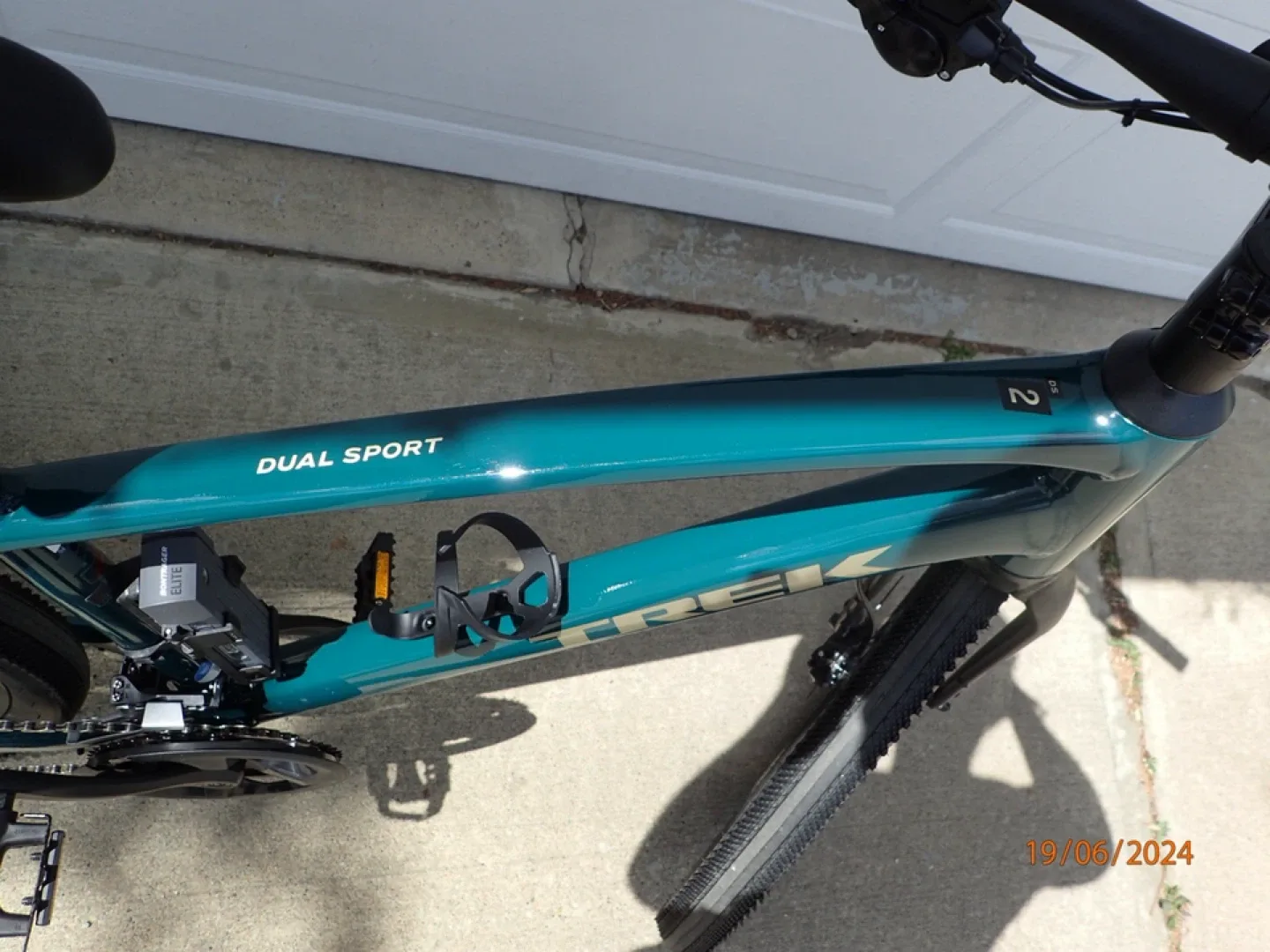 Trek Dual Sport 2 Bike - Teal image indicator(3)