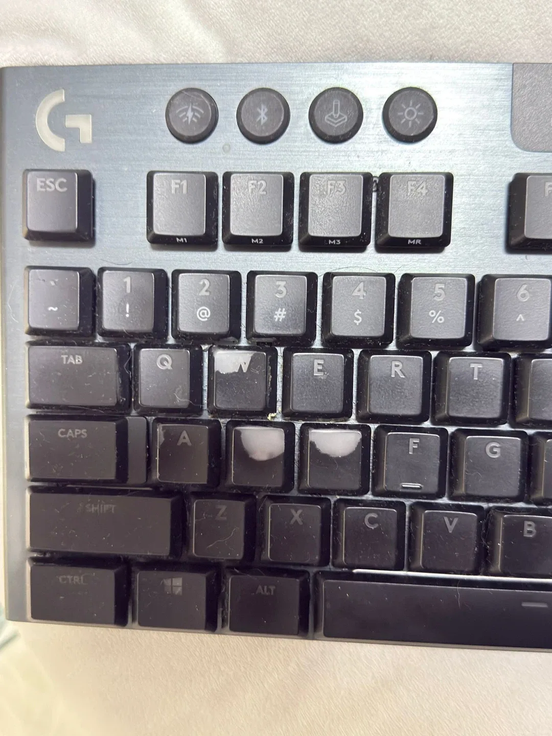 Logitech G915 TKL LIGHTSPEED Wireless Mechanical Keyboard image indicator(3)