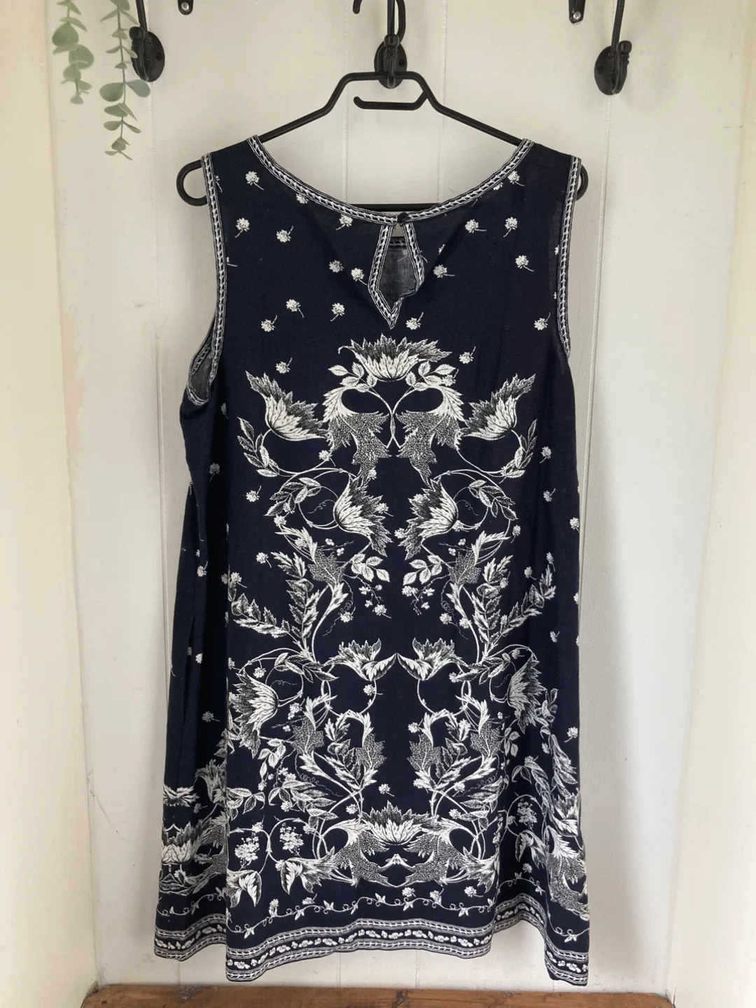Navy Floral Pattern Dress - size 16 image indicator(2)
