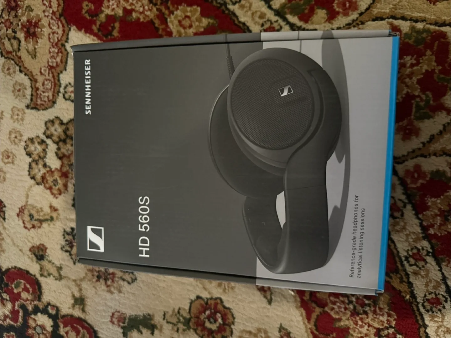 Sennheiser HD 560S Audiophile Headphones - New in box thumbnail