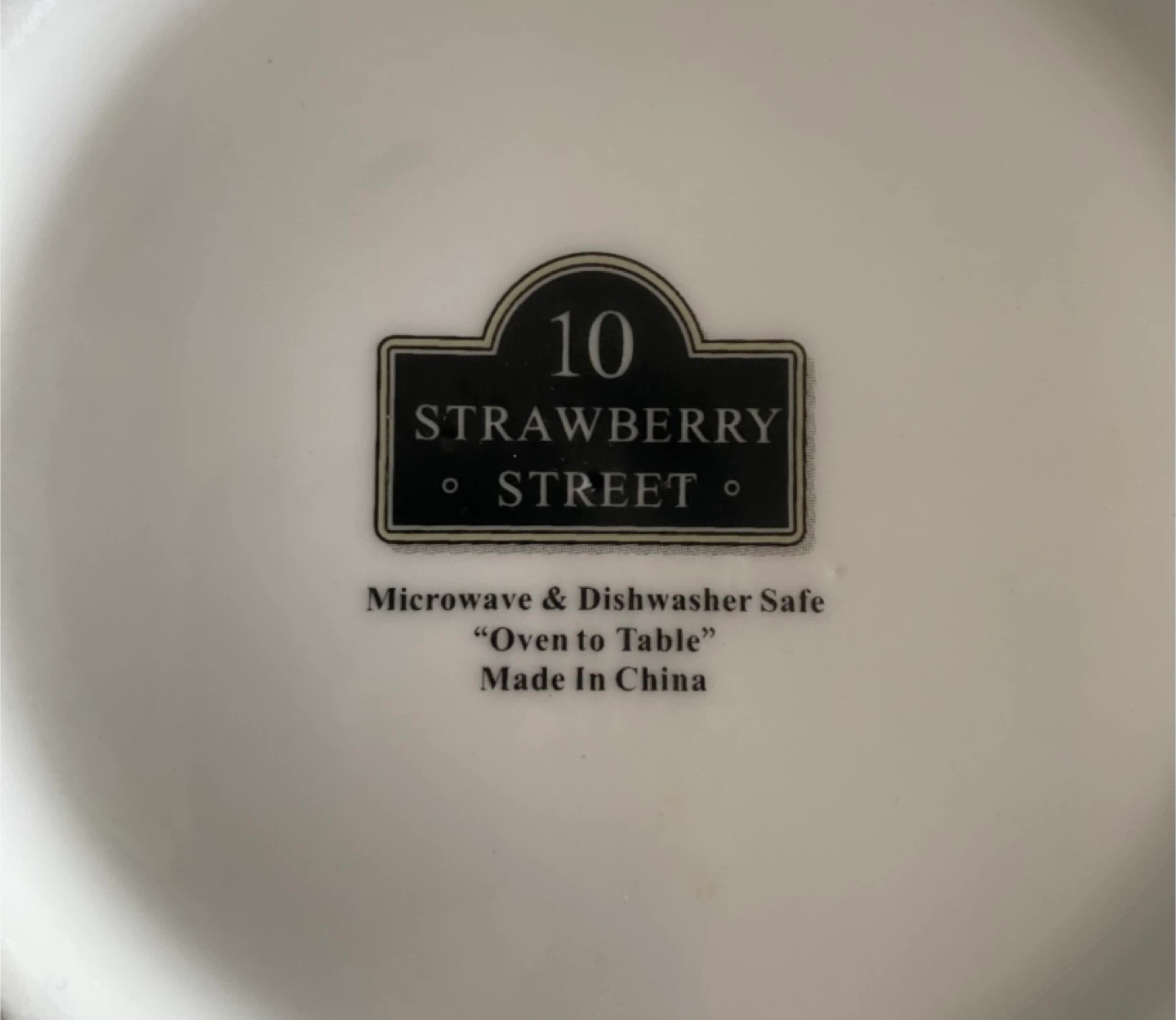 10 Strawberry Street Large Serving Bowl - photo 4