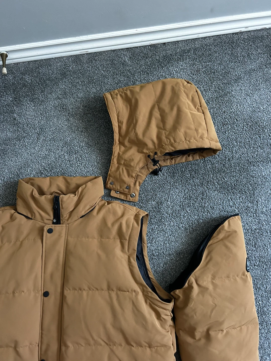 Canadiana Puffer Jacket - Khaki - photo 3
