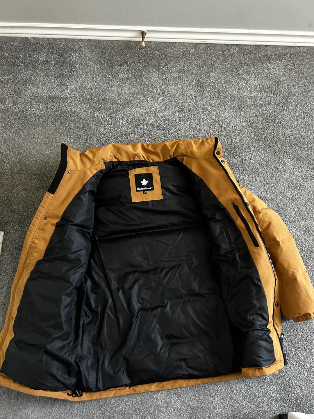 Canadiana Puffer Jacket - Khaki - photo 4