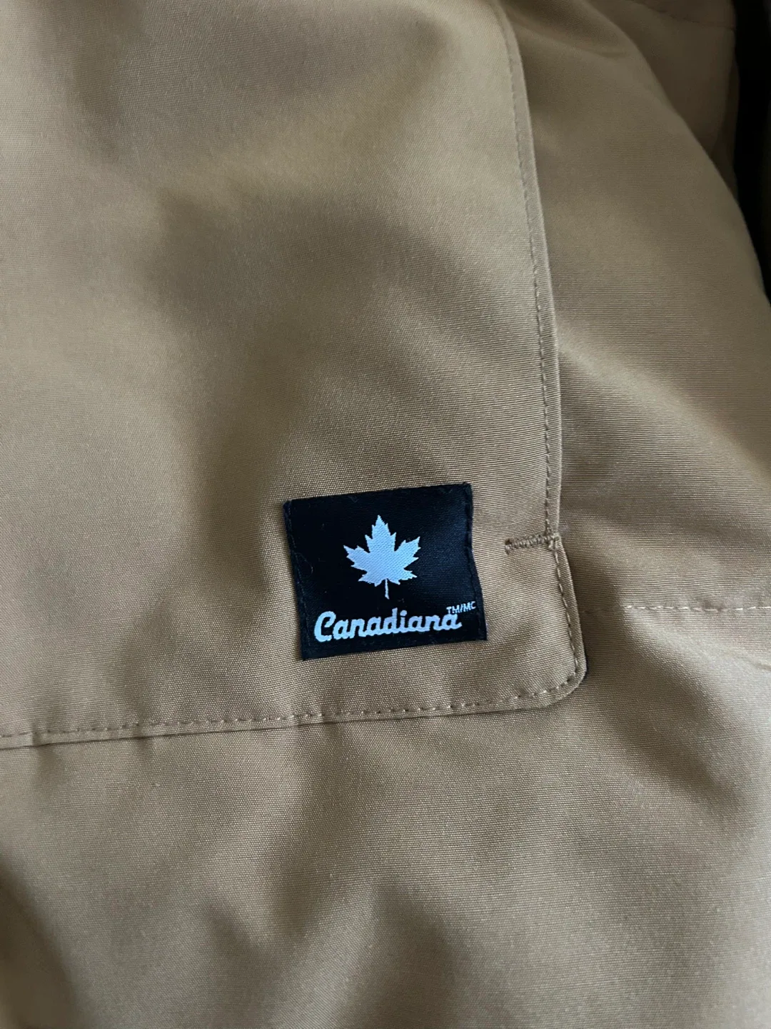 Canadiana Puffer Jacket - Khaki image indicator(6)