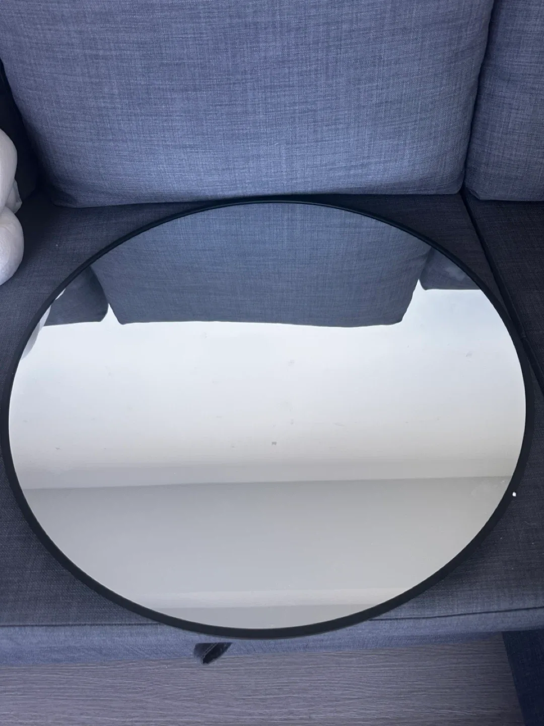 Round Black Framed Mirror image indicator(2)