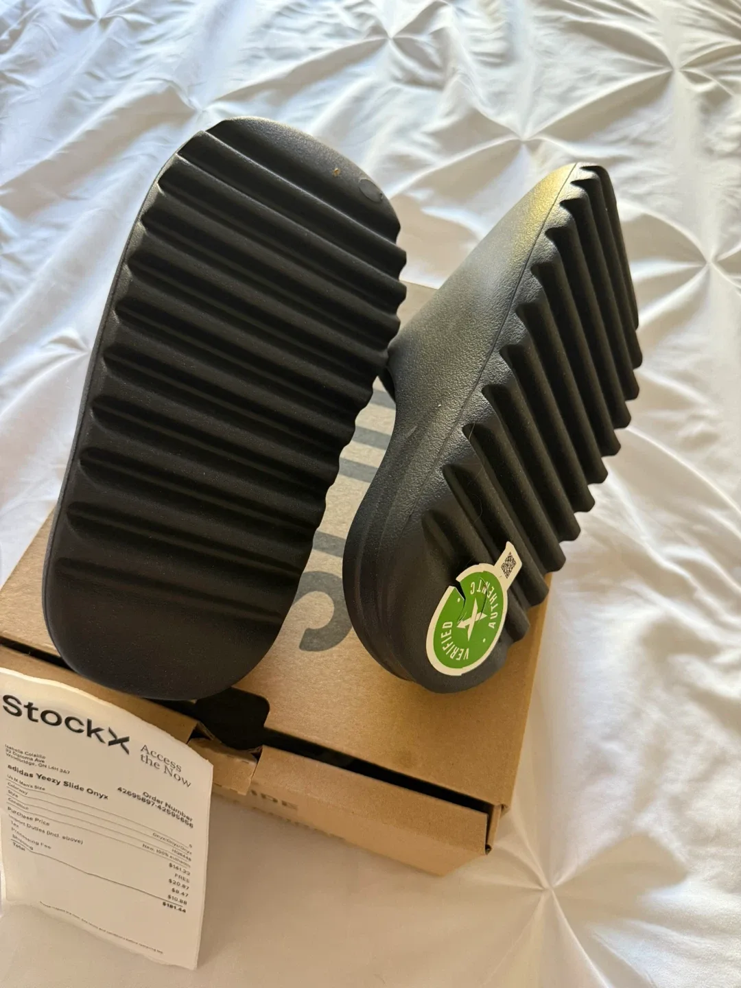 Adidas Yeezy Slide Onyx Size 6 image indicator(2)