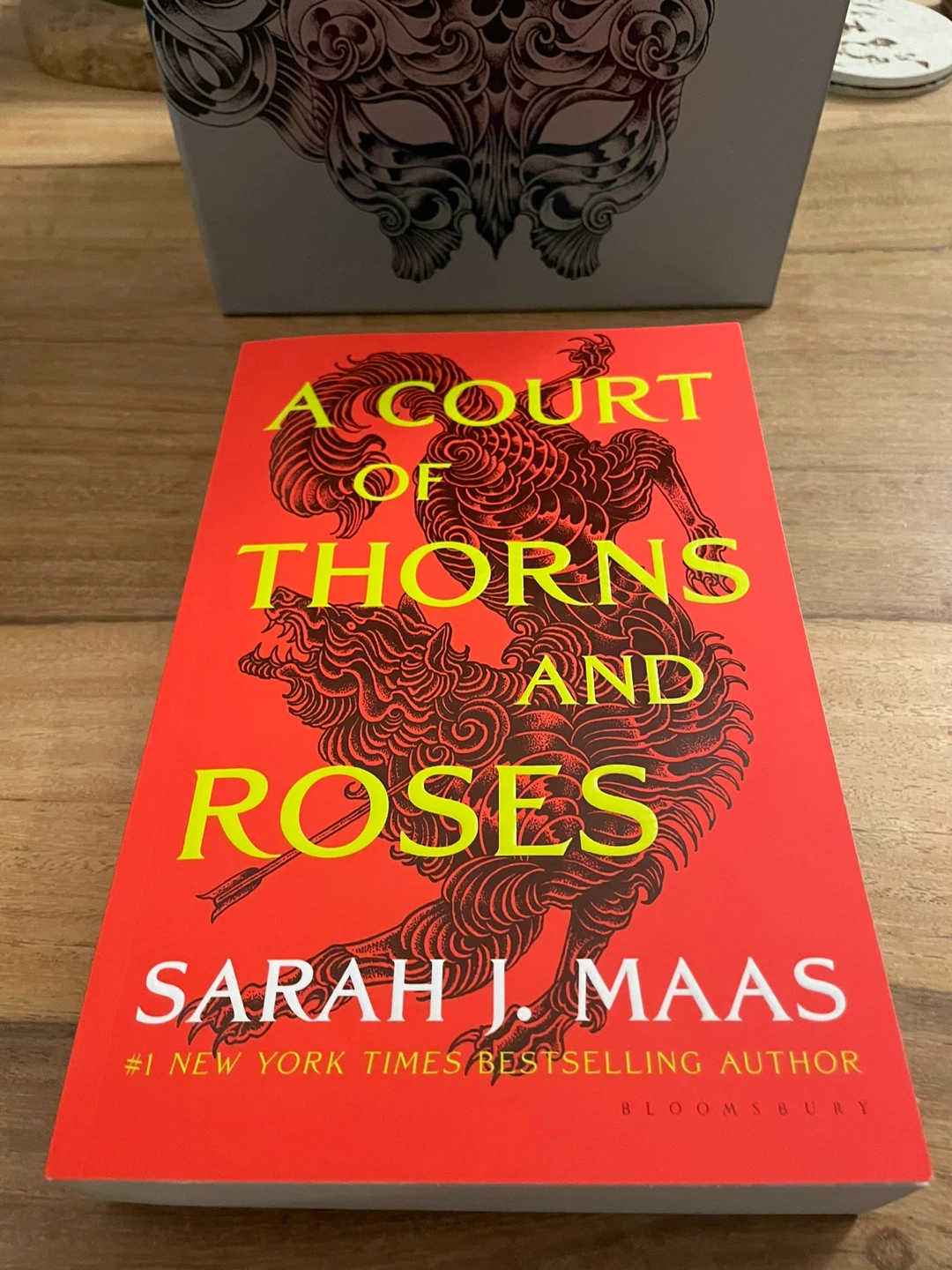 A Court of Thorns and Roses -  Sarah J. Maas - Paperback Set - photo 3