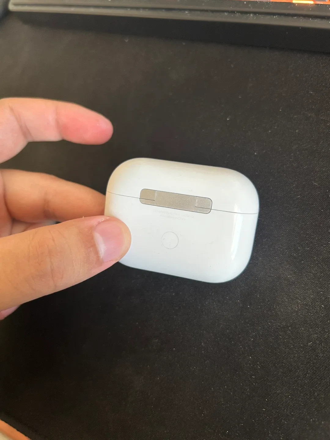 Apple AirPods Pro 2nd Generation - Like New image indicator(5)